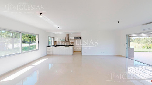 Imagen 2 de 30 de Tour 360º - Casa En Venta Con 4 Dormitorios En San Isidro Labrador, Villanueva