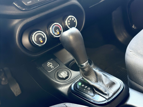 Fiat Toro 2.4 16V MULTIAIR FLEX FREEDOM AUTOMÁTICO
