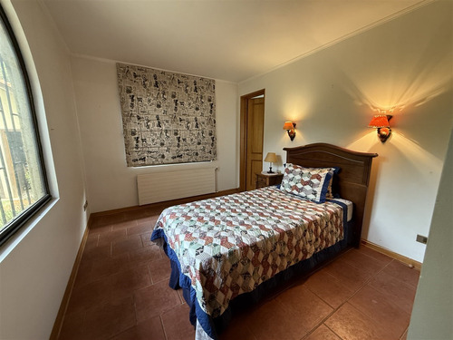 Casa En Venta De 3 Dorm. En Calera De Tango. Camino Lonquen