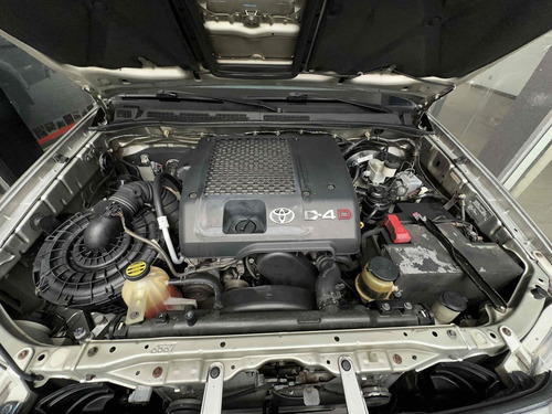 Toyota Hilux 3.0 SRV 4X4 CD 16V TURBO INTERCOOLER DIESEL 4P AUTOMĂTICO