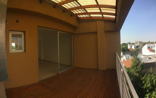 Oportunidad - Departamento Con Cochera En Villa Sarmiento