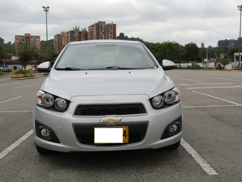 Imagen 3 de 14 de Chevrolet Sonic