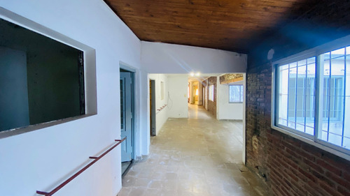 Imagen 5 de 14 de Casa A Reciclar - Barrio Candioti - Venta