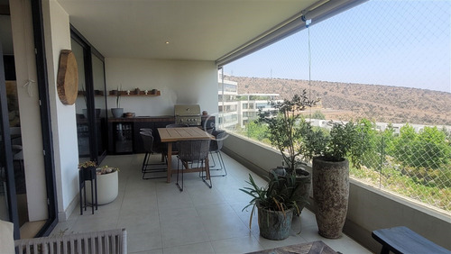 Departamento En Venta De 5 Dorm. En Las Condes