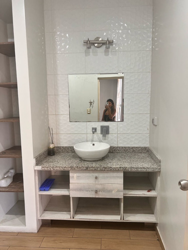 Duplex (2do Y 3er Piso) Con Ingreso Independiente Desde El 1er Piso, No Garaje Con Estacionamiento Exterior Para 1 Vehículo