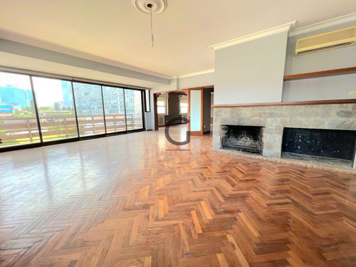 Imagen 2 de 17 de Fantástico Penthouse Con Vista 360 En Pocitos. Venta