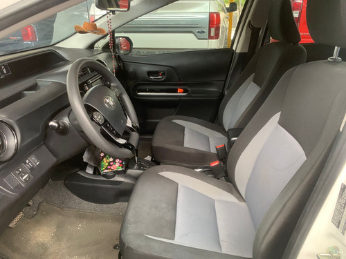 Toyota Prius 2021