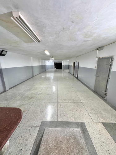 S.c En Venta Edificación Comercial Por La 19 De Abril