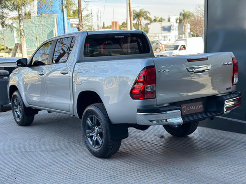 Toyota Hilux Sr 2.4 Cd 4x2 At