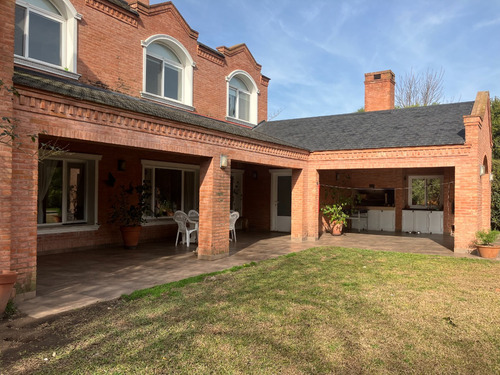 Venta De Casa En El Lauquen, Canning