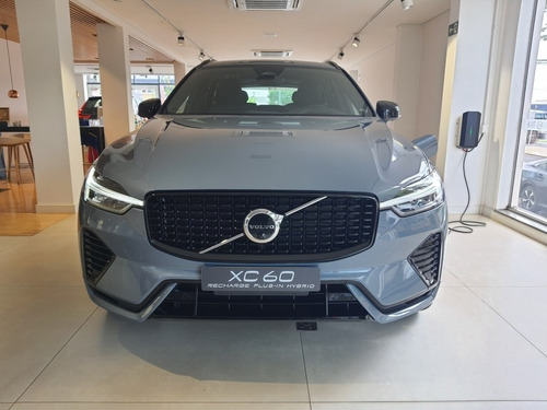Imagem 2 de 14 de Xc60 T8 R-desing