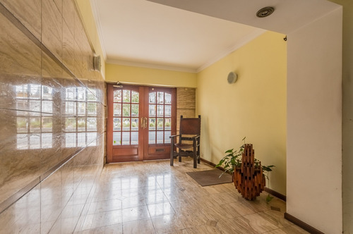 Imagen 28 de 30 de Departamento.venta.2 Ambientes Desocupado Con Cochera Incluida En El Precio.banfield.