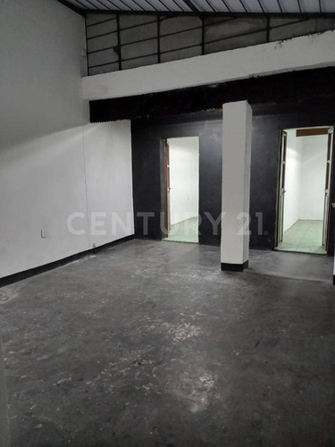 Se Renta Casa Para Oficinas A 10 Min. Del Centro De Toluca