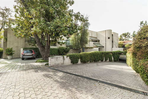 Departamento En Venta De 4 Dorm. En Las Condes
