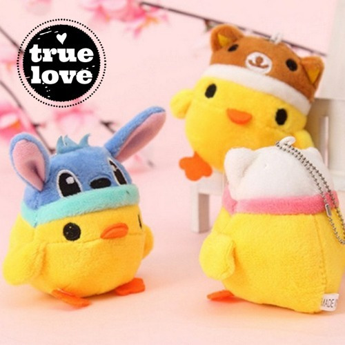 Imagen 2 de 6 de Colgante Pollito De Peluche Con Gorro