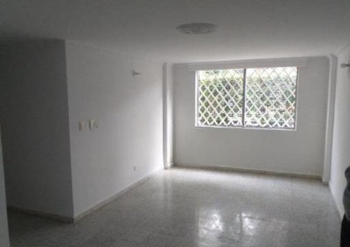 Venta Apartamento En El Refugio, Sur De Cali 1202.