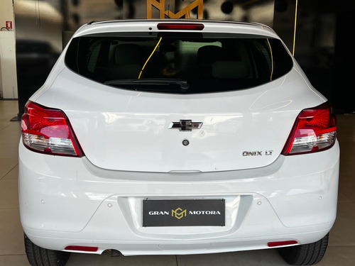 Chevrolet Onix 1.0mt Lt