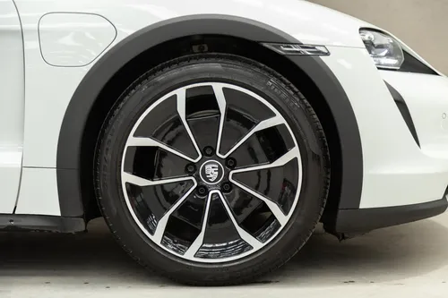 Porsche Taycan 2024