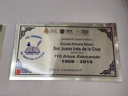 Reconocimiento Escolar, Placas Conmemorativas Y Lapidas