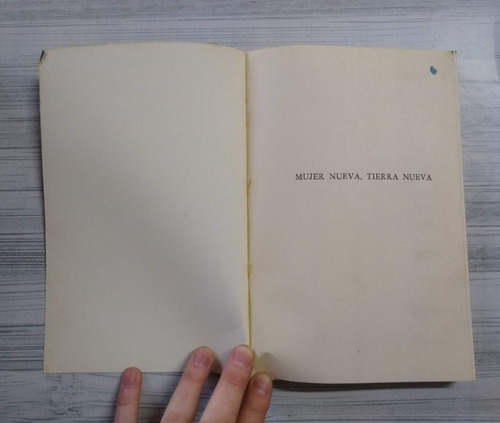 Mujer Nueva Tierra Nueva Libro Usado