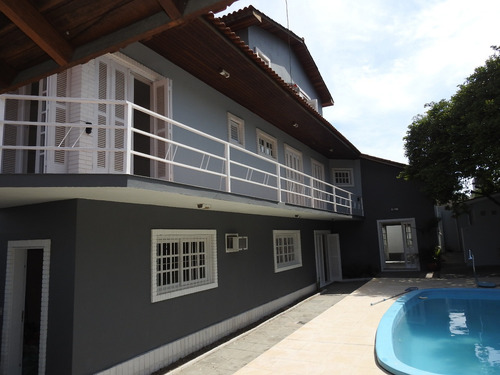 Imagem 9 de 14 de M.a.g.n.í.f.i.c.a Residência Com Piscina