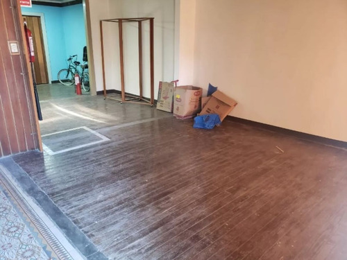 Imagen 4 de 8 de Local Comercial. Venta. Buceo. Superficie Total De 420m2