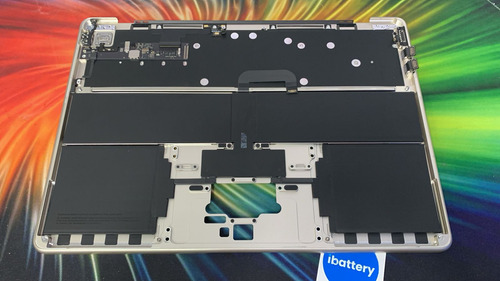Topcase Com Bateria Macbook Air M2 A2681 2022 Starlight (Usado)