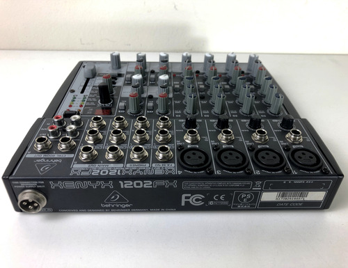 Mesa De Som Behringer Xenyx 1202fx 12 Canais (Usado)
