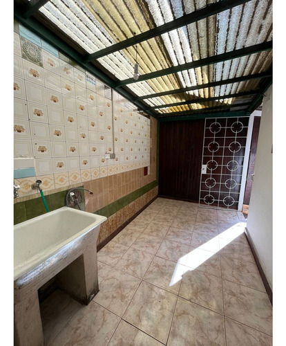 Clp $495.000.000 Casa 4d + 2b + Servicios. Plaza Ñuñoa. Call