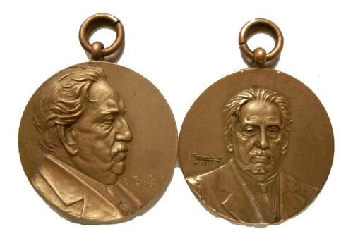 Batlle  Y Ordoñez 2 Medallas Frente Y Perfil Firma D'aniello