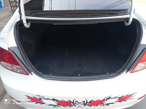 Hyundai Accent Semi Full