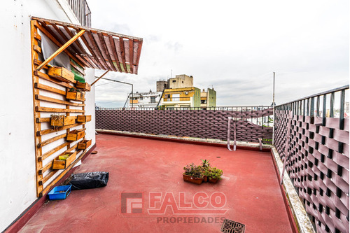 Independencia 2400 Y Matheu - 3 Ambientes Con Balcon Terraza