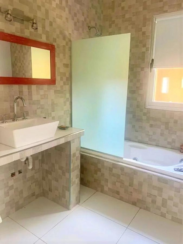 Imagen 20 de 27 de Casa En Venta De 4 Ambientes En Casuarinas Del Pilar Club De Campo. Pilar