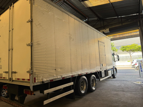 Iveco Tector 240e28s 2012/2013 Baú 8,50 X 2.95
