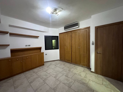 Se Vende Apartamento En La Trigaleña Valencia