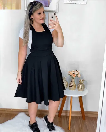 Jardineira hotsell vestido preta