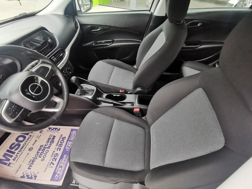 Imagen 9 de 13 de Dodge Neon Se Motor 1.6 Automatico Modelo 2020