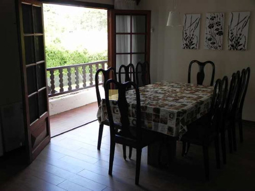 Imagen 25 de 30 de Venta De Casa De 6 Dormitorios En Beverly Hills