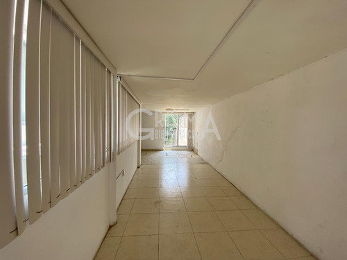 Oficinas En Renta En Col. Jardines