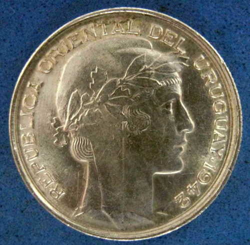 Imagen 3 de 4 de Tp Uruguay Antigua 20cents De Plata 1942 En Impecable Estado