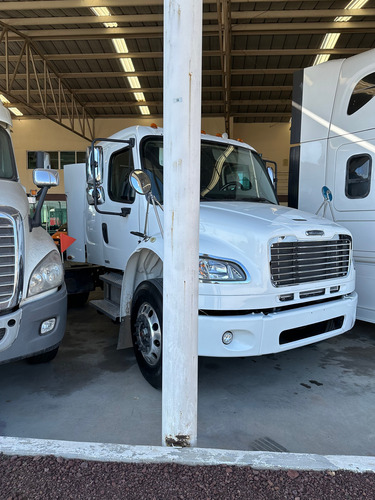Freightliner M2 Año 2016 Mulita Con 3 Meses De Garantia