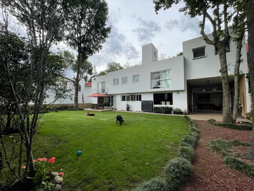 Imagen 2 de 14 de Venta Residencia En Una De Las Mejores Calles De Pedregal