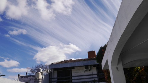 Dueño Vende Ph Independiente Con Pileta Semiclimatizada, Cochera, 5 Dormitorios, Quincho, Parrilla, Jardín, Patio, 8,66 Mts De Balcón, 2 Habs En Pb Y 3 En 1° C/espacio Aéreo, Coghlan Al Cfte-fte
