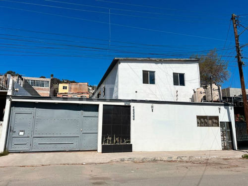 Rar-1404 Renta Departamento 2 Recámaras En Col Buena Vista