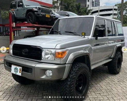 Toyota Land Cruiser 70 Modelo 2011 Blindado