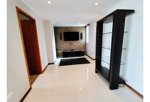 Se Vende Apartamento 155m2 Escampadero 8802