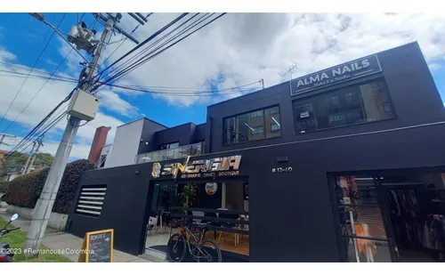 Comercial En Nuevo Country Rah Co: 25-1295