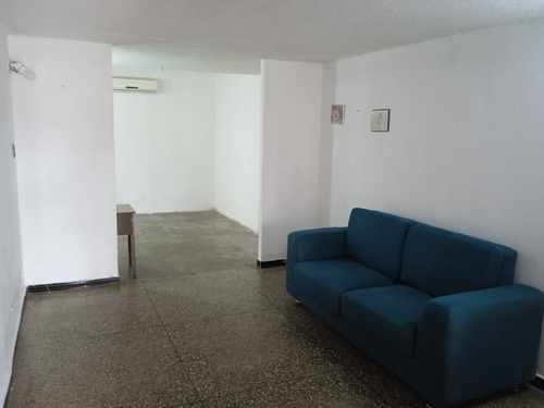 Imagen 6 de 8 de Se Alquila Casa En Las Quintas De Naguanagua Vg