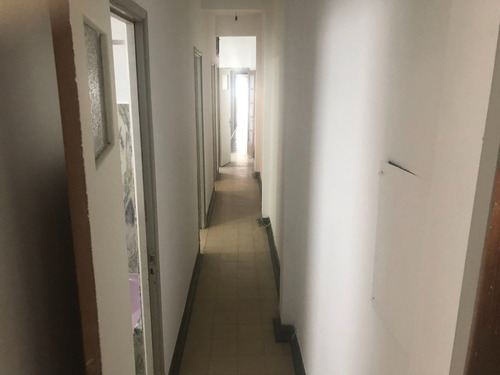 Imagen 27 de 30 de Apartamento En Venta En Montevideo. Excelente Punto! 18 De Julio Y Roxlo
