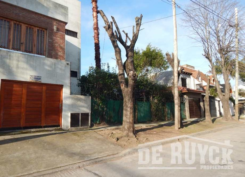 Imagen 3 de 17 de Local Con Vivienda En Venta En Quilmes Oeste